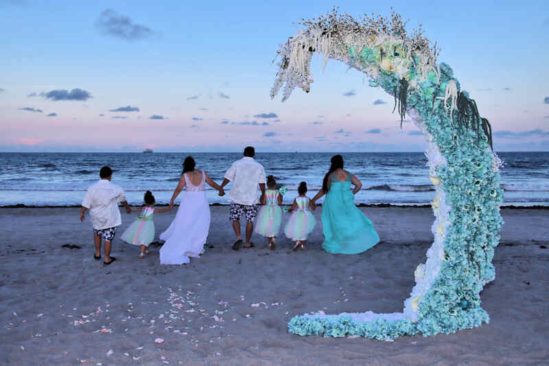beach wedding decorations, cocoa beach weddings, elope cocoa beach, cocoa beach florist, surfside wedding chapel, cocoa beach officiant, Florida beach weddings,