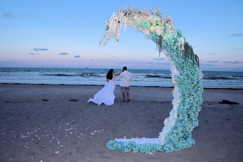 beach wedding decorations, cocoa beach weddings, elope cocoa beach, cocoa beach florist, surfside wedding chapel, cocoa beach officiant, Florida beach weddings, 